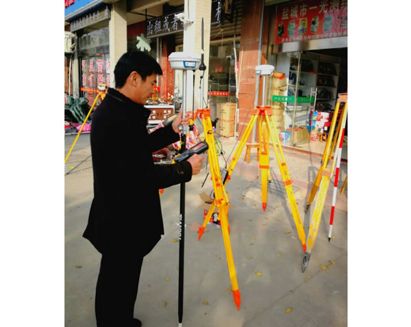 RTK-GPS-現場演示02